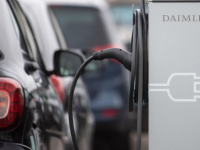 现在可以怎么查找附近的新能源汽车充电桩,附近充电桩的选择方法