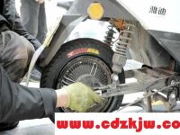 电动车换个后胎要100元嘛？电动车换个真空胎多少钱