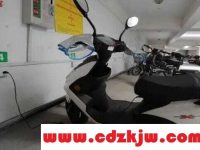 电动车用完电再充还是随时充