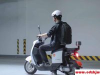 雅迪电动车突然不走了但是有电怎么办